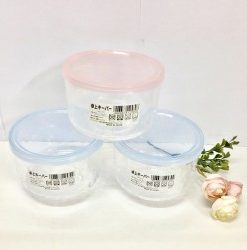 Hộp thủy tinh có nắp đậy loại màu hồng tròn 420ml