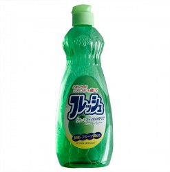 Chai nước rửa bát chén hương táo 600ml Rocket