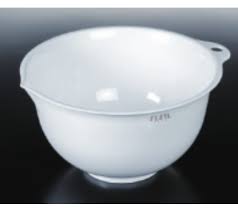 Chậu nhựa Nakaya 3,5L màu trắng