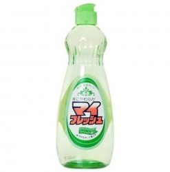 Chai nước rửa bát chén, rau củ My Fresh 600ml Rocket