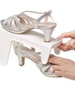 Kệ để giày dép cất gọn màu trắng