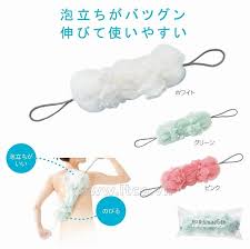 Bông tắm tạo bọt dáng dài có  tay cầm