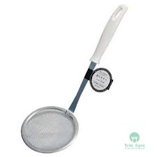 Dụng cụ hớt váng mỡ KAI (cán  trắng)